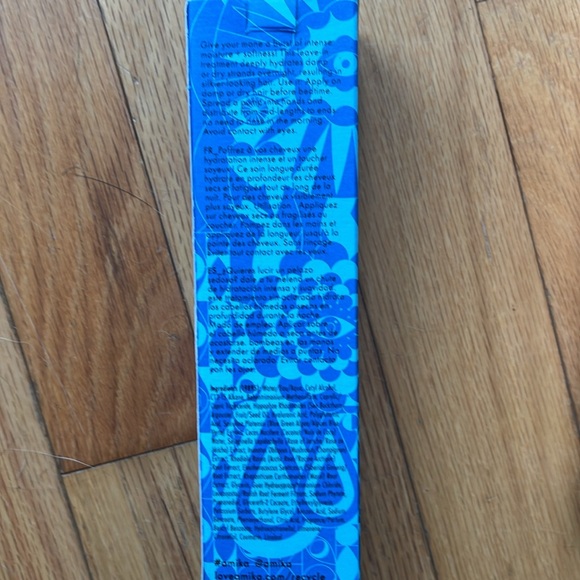 Amika Bundle smooth over 6.7 oz and Dream Routine - Picture 9 of 9